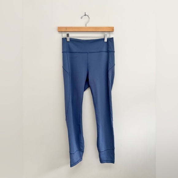 Lululemon | in movement right | size 8 - Picture 3 of 6